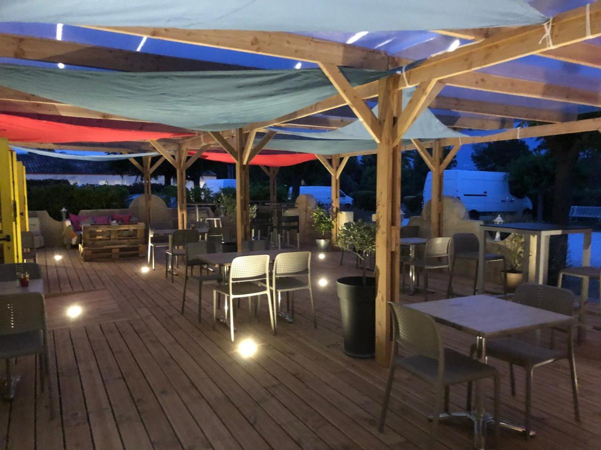 Logis Hotel Restaurant Le Clos Saint Loup Bram Exteriör bild